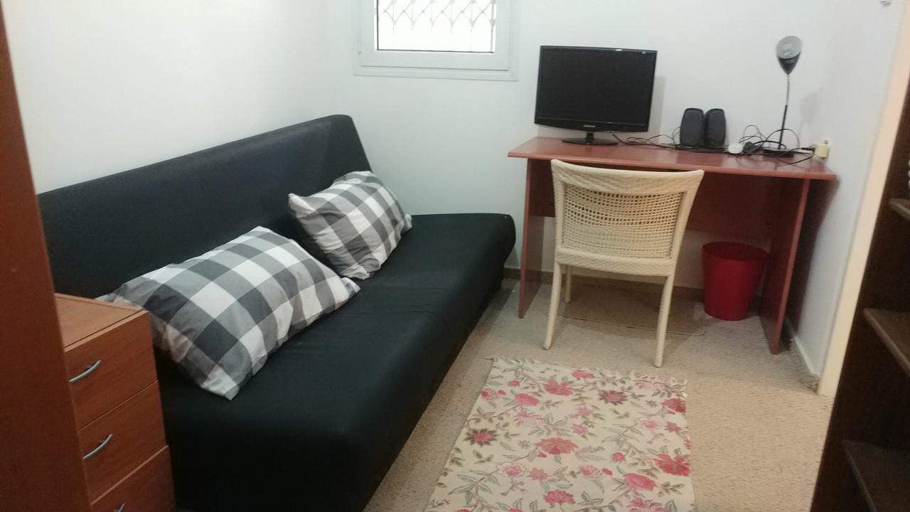 Pool & Garden Aparthotel Rehovot ภายนอก รูปภาพ